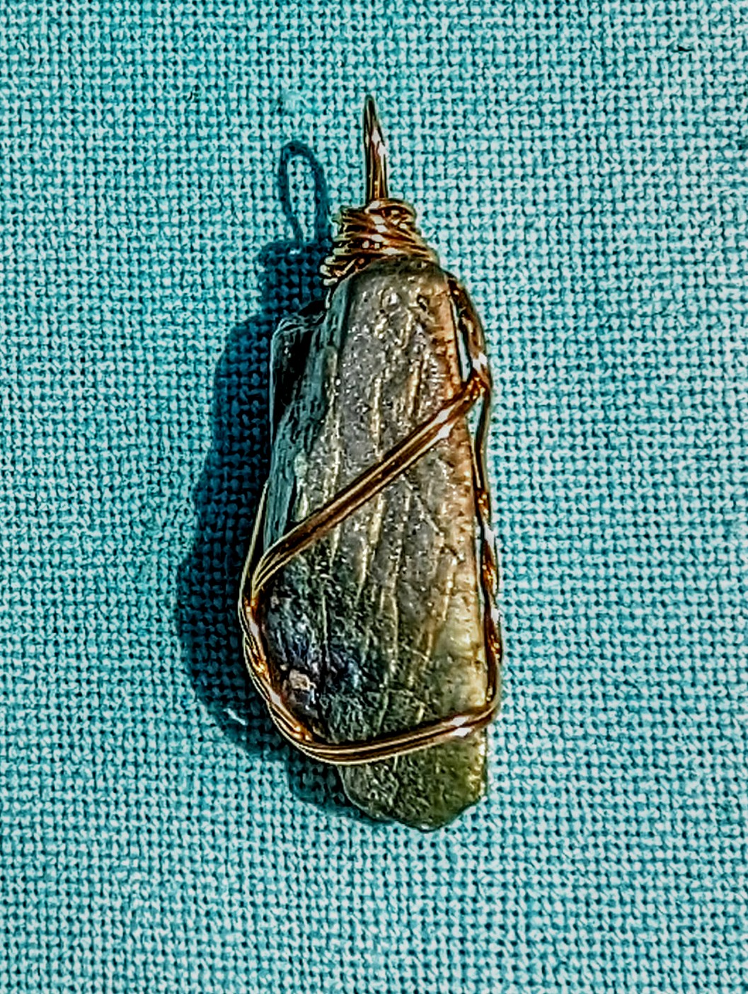 Labradorite crystal necklace (chain included)