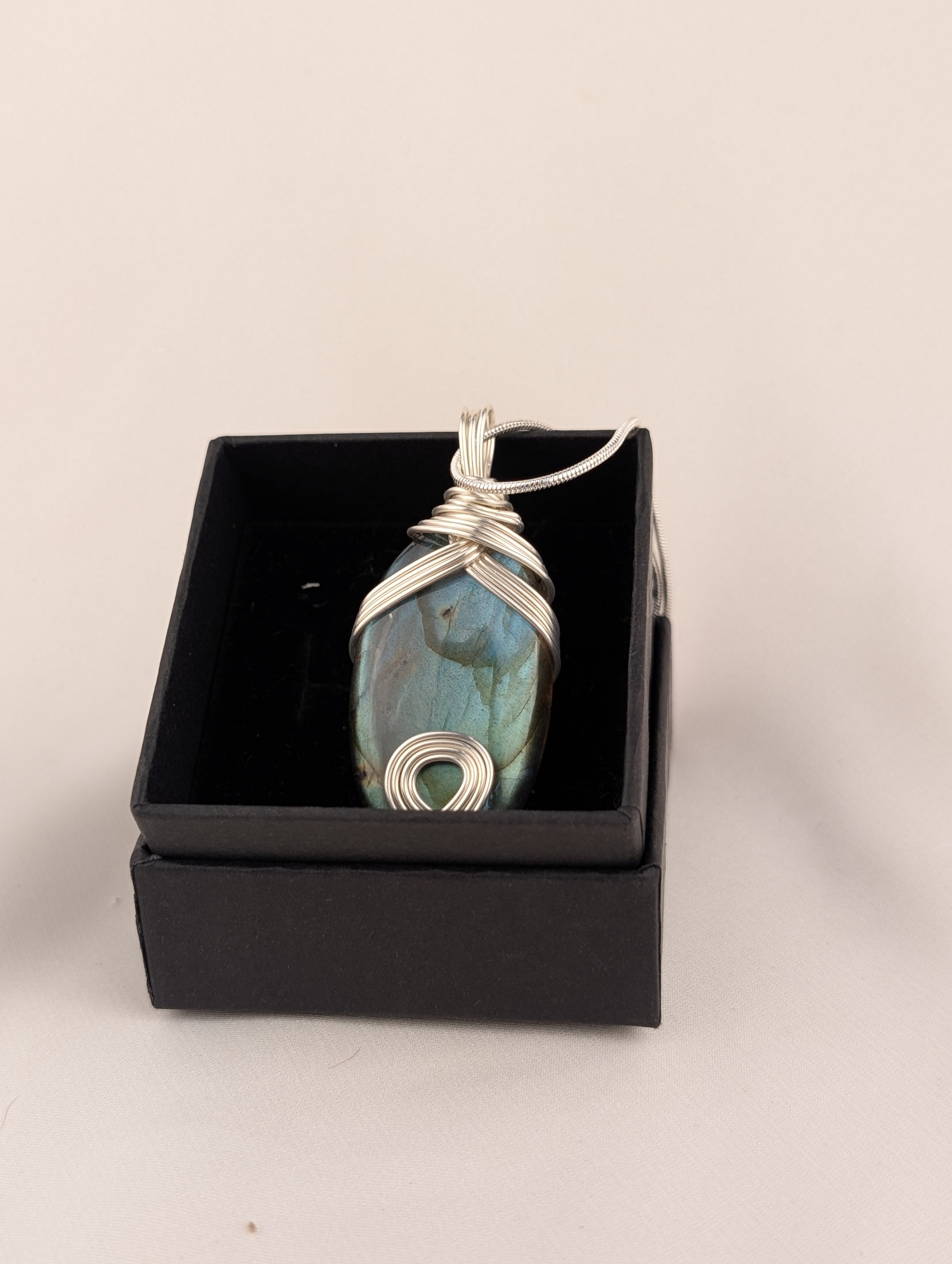 Silver-plated Labradorite Pendant
