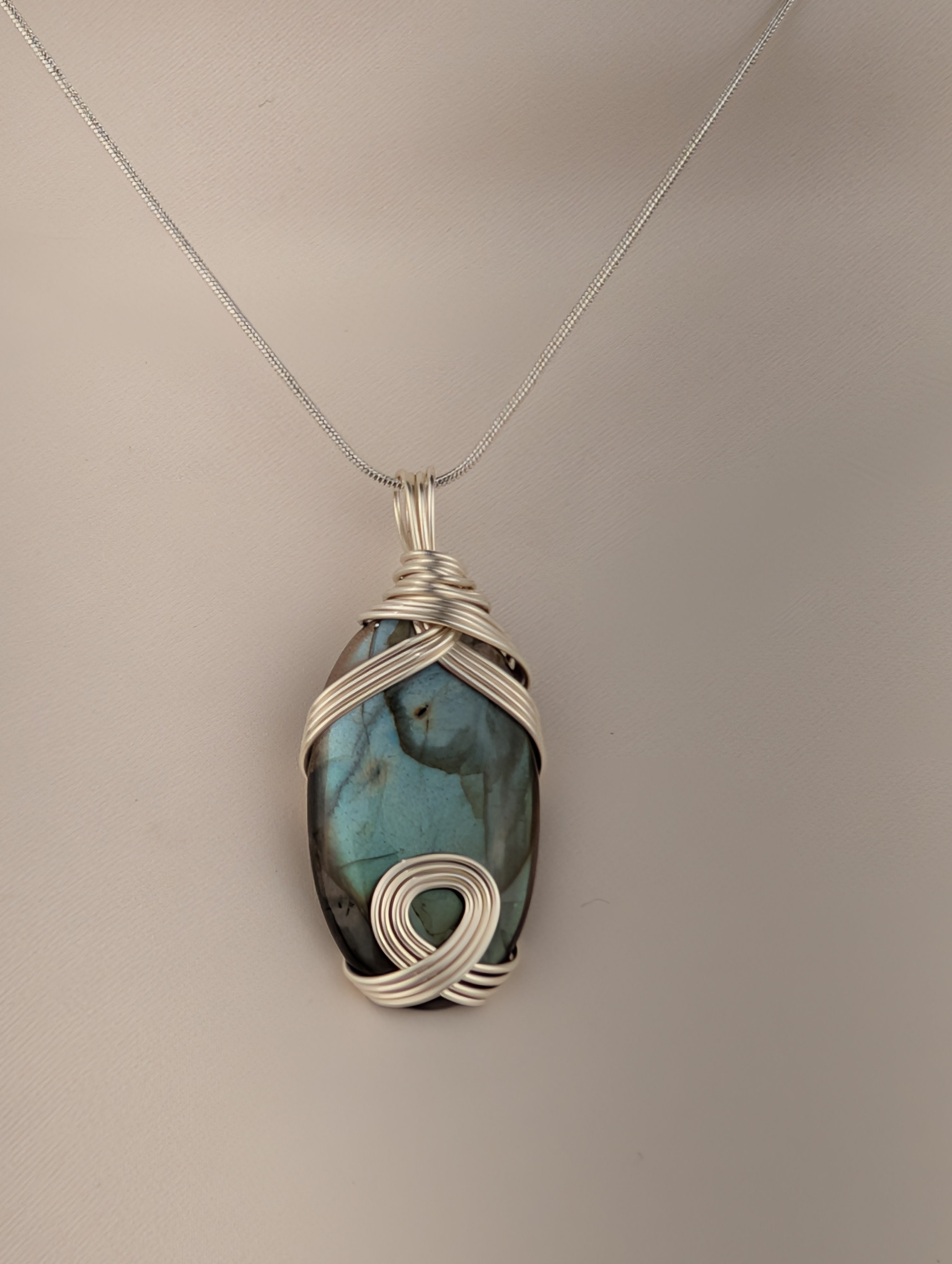 Silver-plated Labradorite Pendant