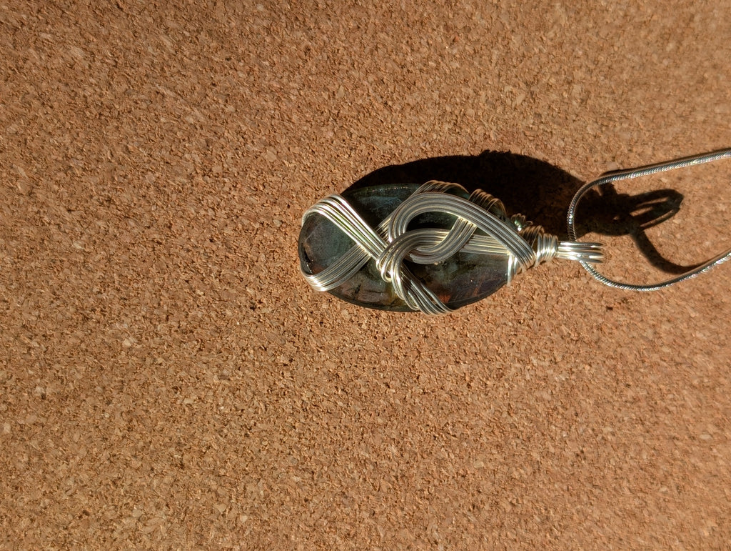 Silver-plated Copper Wrapped Labradorite Pendant